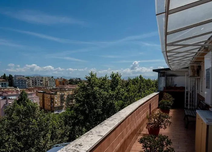 Attico Per Quattro Persone Sulla Nomentana, Wi-fi, Aria Condizionata Appartement Rome