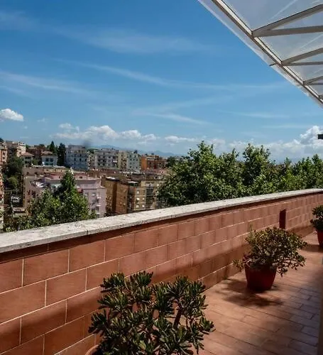 Attico Per Quattro Persone Sulla Nomentana, Wi-fi, Aria Condizionata Rome