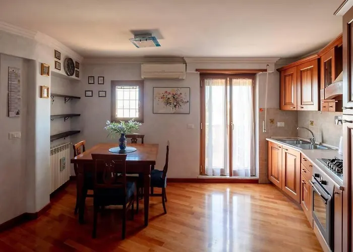 Attico Per Quattro Persone Sulla Nomentana, Wi-fi, Aria Condizionata Appartement Rome